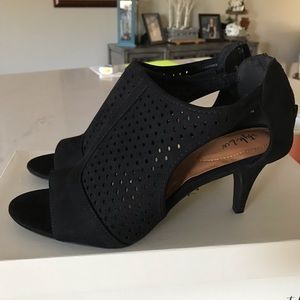 Women’s shoes